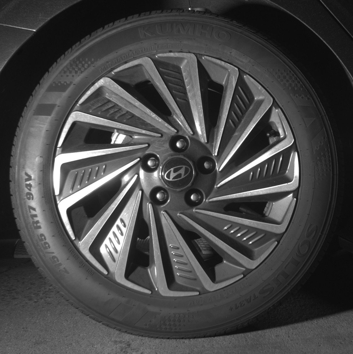 Used 2025 Hyundai Sonata SEL FWD image 15