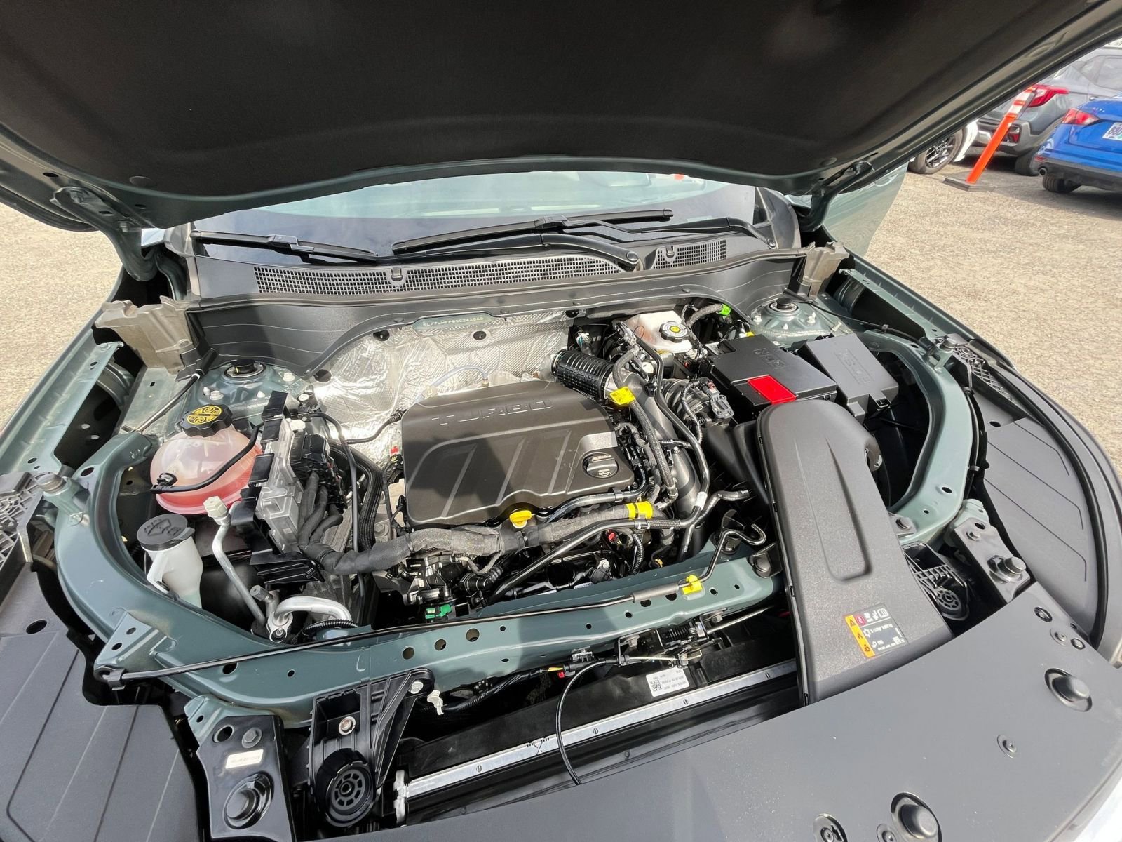 Used 2025 Chevrolet Trax LT w/ LT Convenience Package image 31