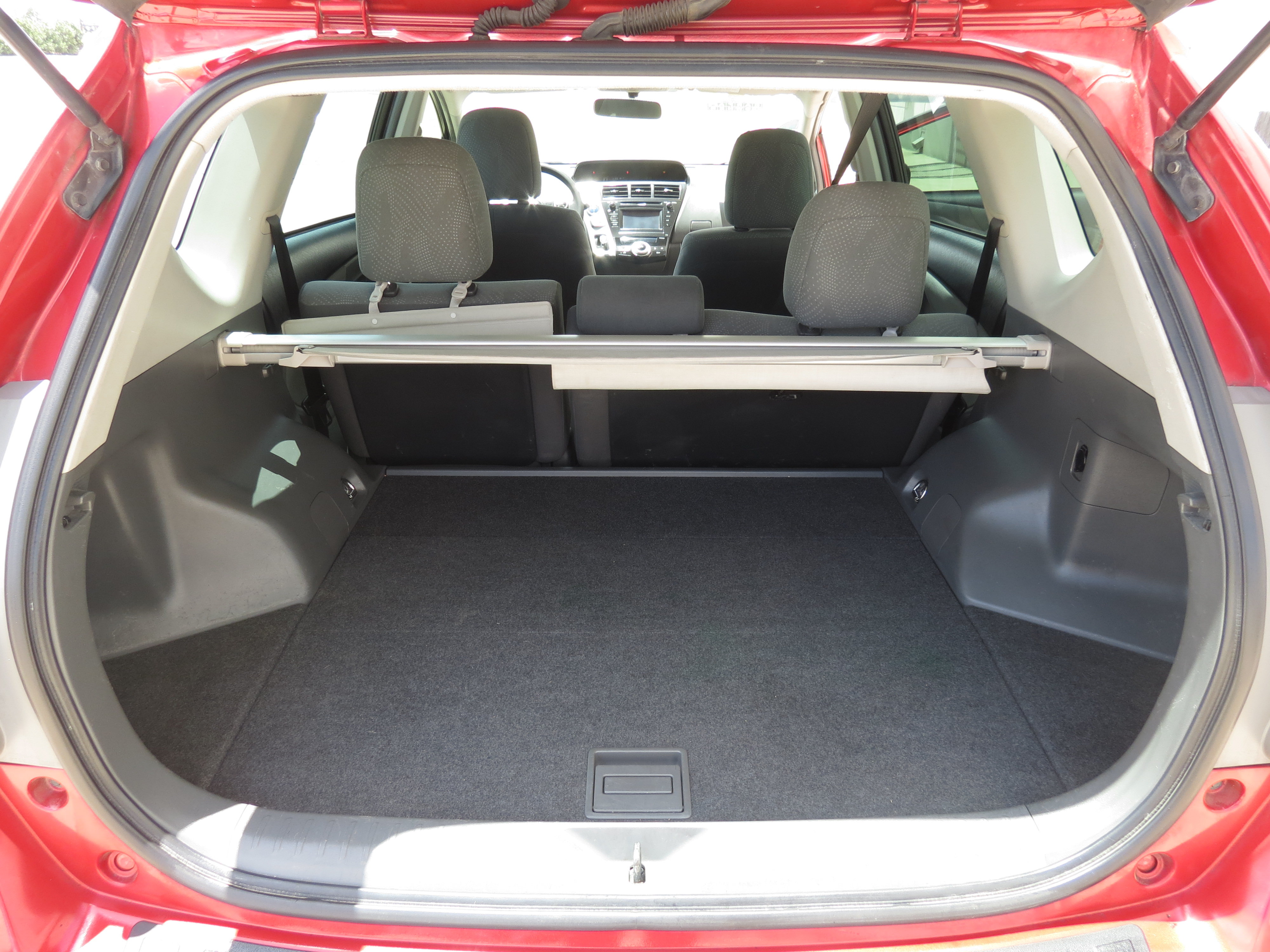 Used 2014 Toyota Prius V Two FWD image 32