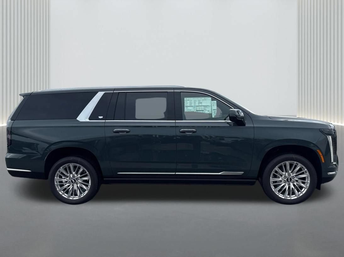 New 2026 Cadillac Escalade ESV Luxury AWD/4WD image 3