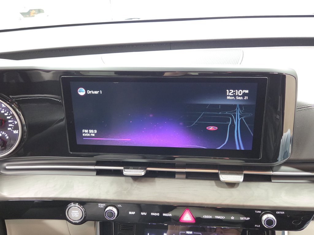 Used 2022 Kia Carnival SX FWD image 16