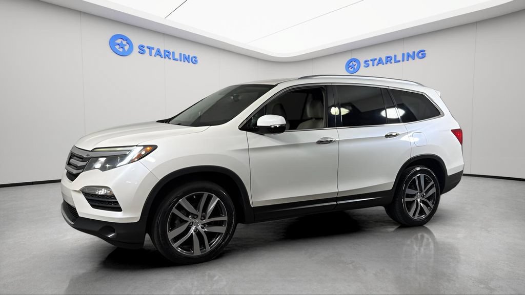 Used 2017 Honda Pilot Touring image 2