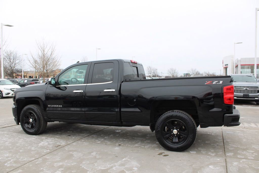 Used 2018 Chevrolet Silverado 1500 LT w/ All Star Edition image 4