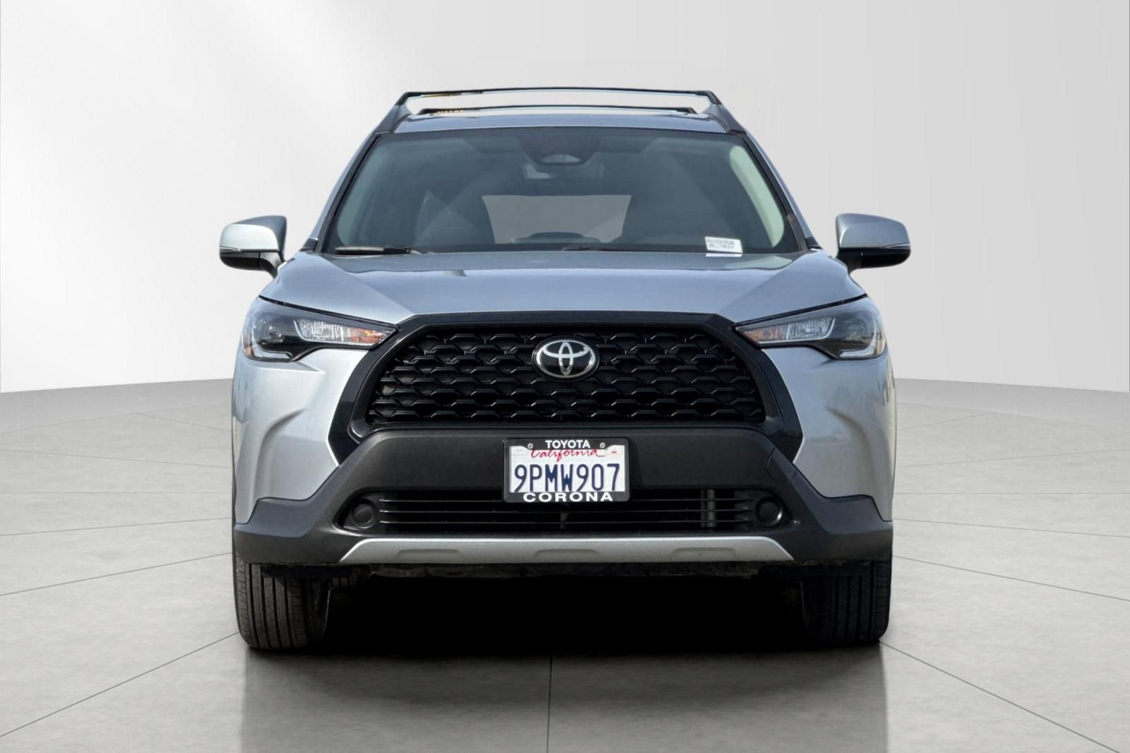 Used 2024 Toyota Corolla Cross LE image 9