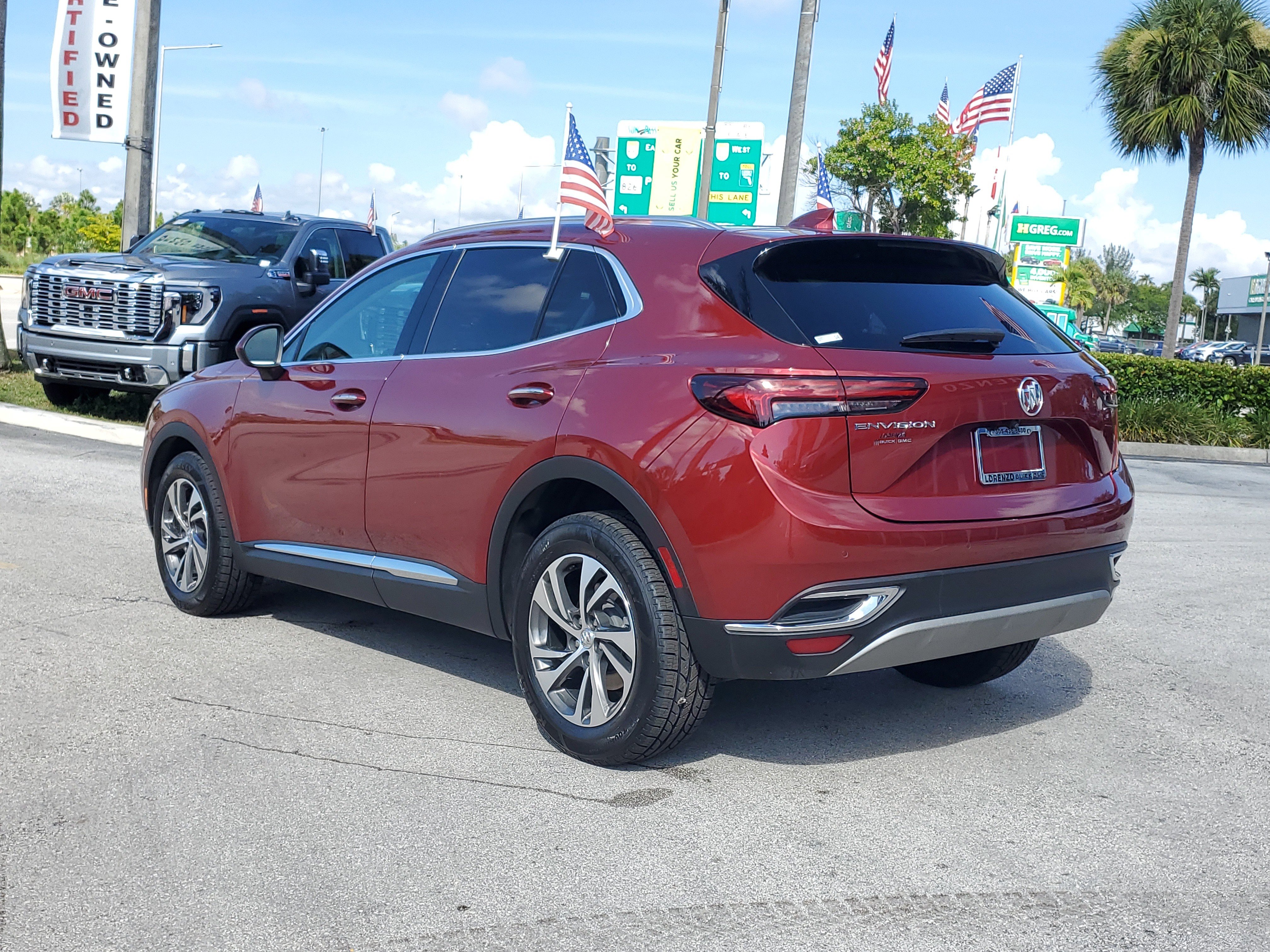 Used 2023 Buick Envision Essence image 7