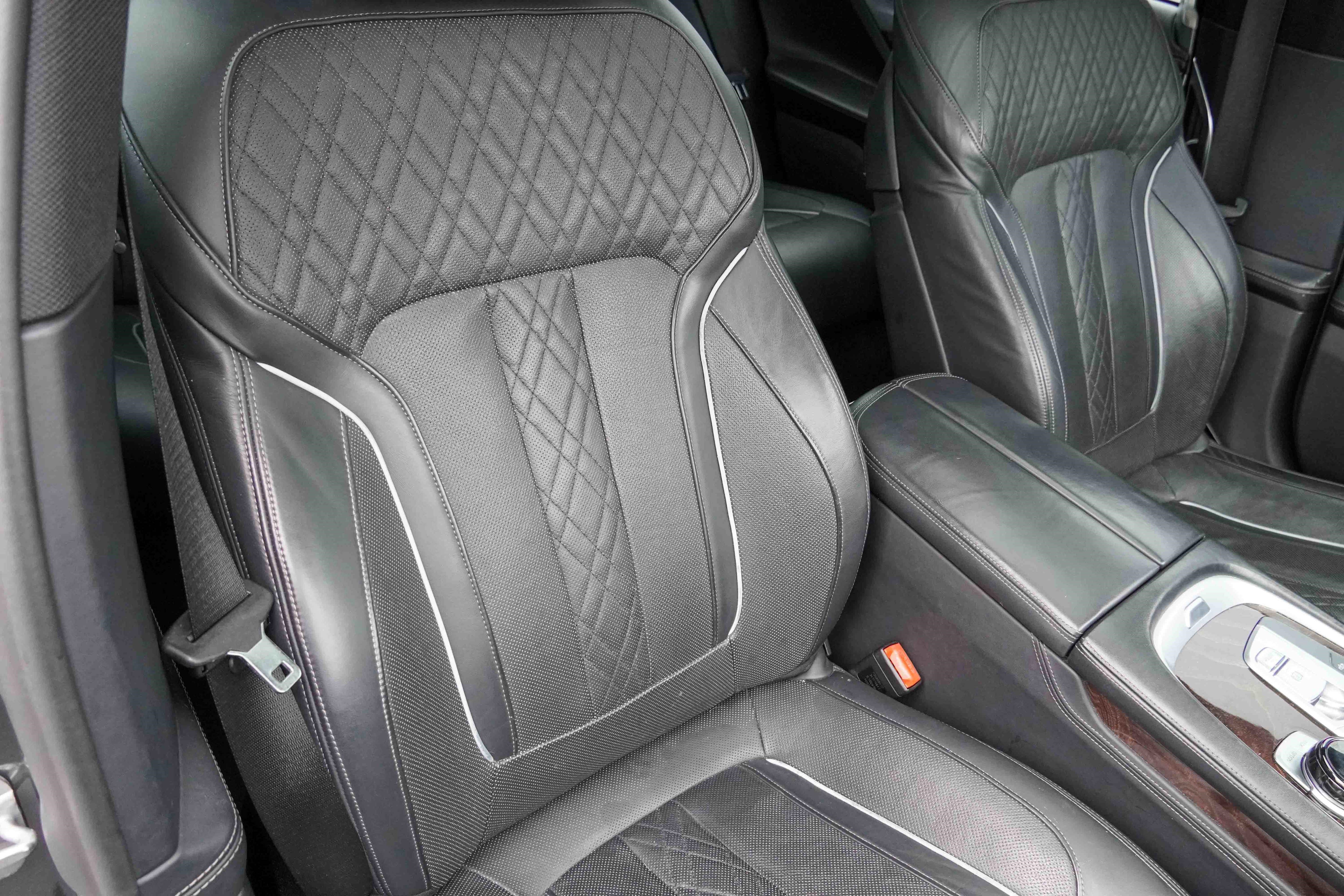 Used 2019 BMW 740i w/ Executive Package image 14