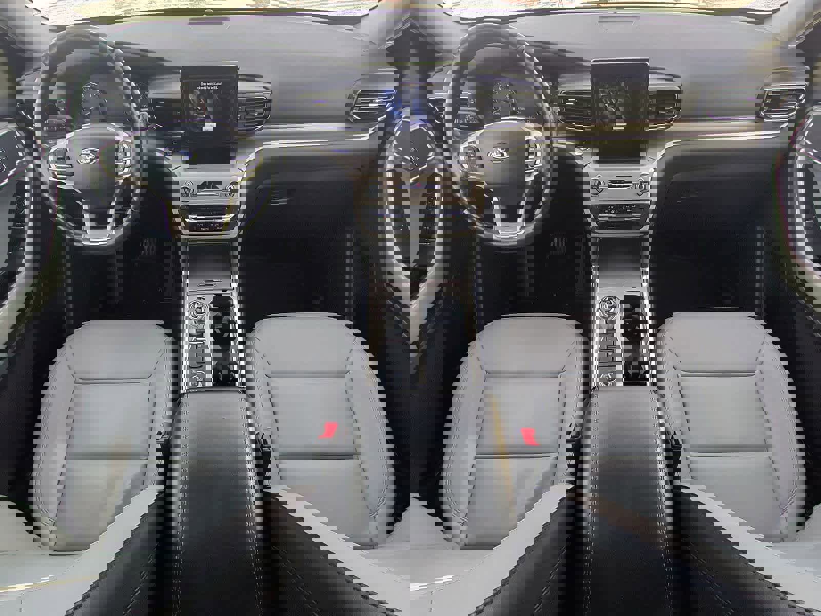 Used 2021 Ford Explorer XLT w/ Equipment Group 202A image 15