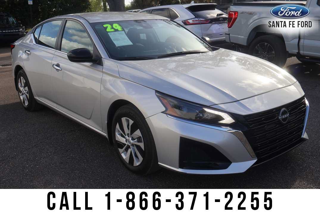 Used 2024 Nissan Altima 2.5 S FWD image 5