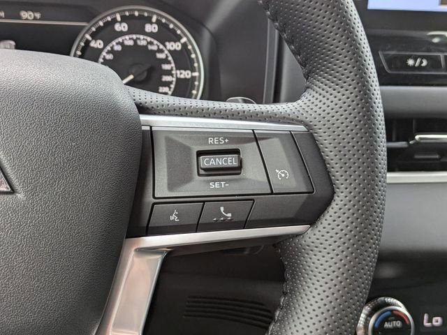 New 2026 Mitsubishi Outlander SE FWD image 28