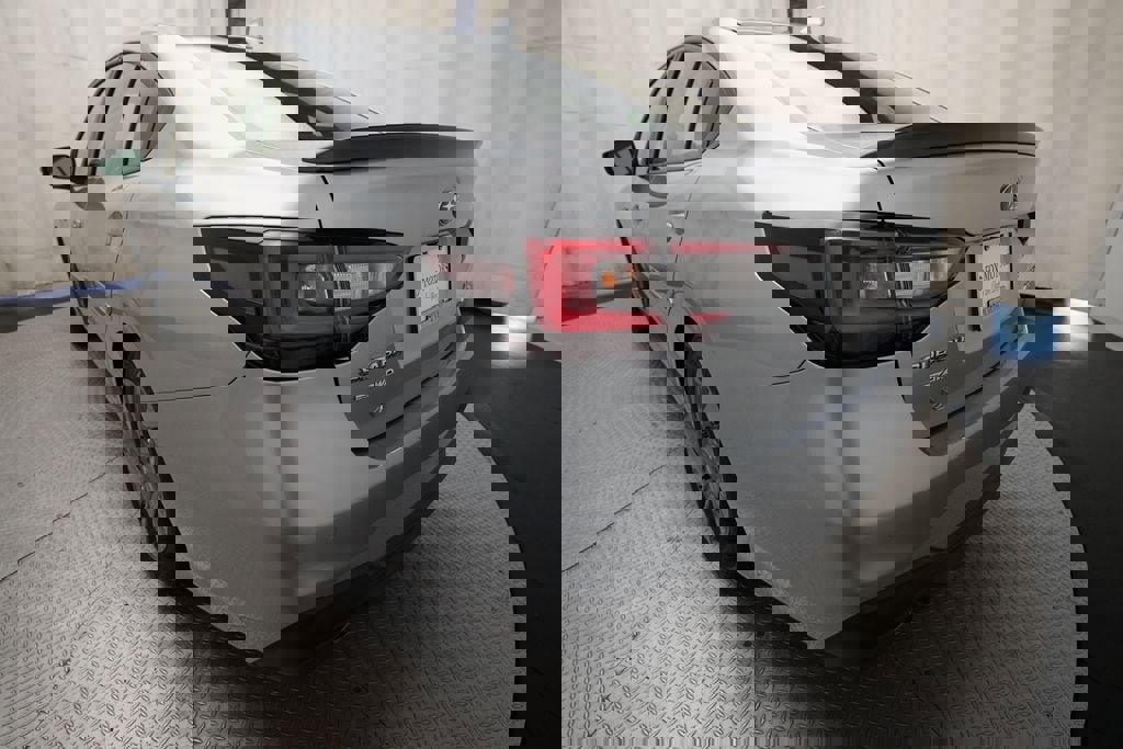 Used 2025 Subaru Legacy Limited AWD/4WD image 34