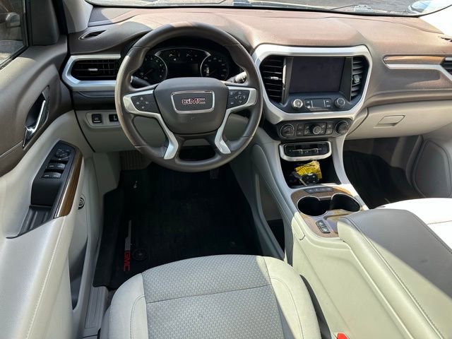 Used 2021 GMC Acadia SLE w/ Driver Convenience Package image 11