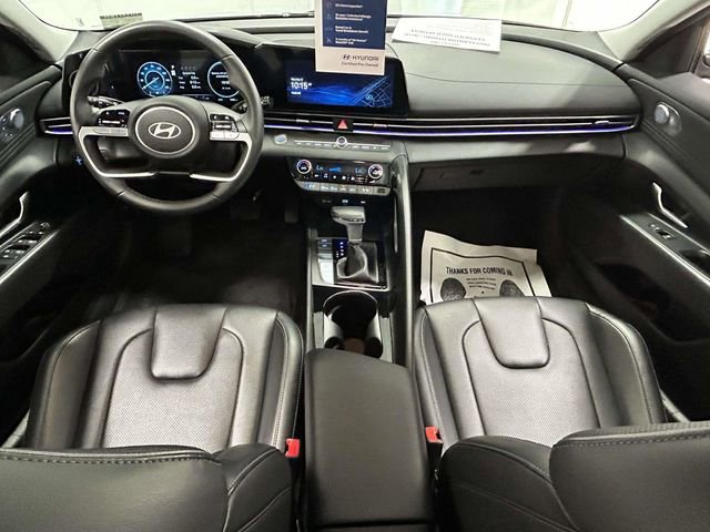 Certified 2025 Hyundai Elantra Limited FWD image 10