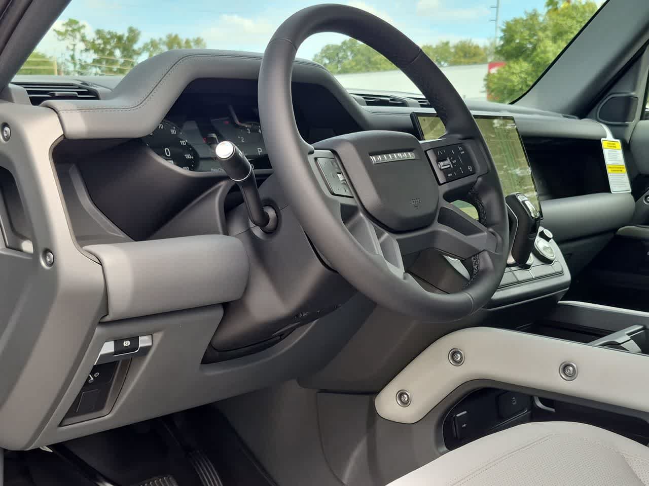New 2026 Land Rover Defender 110 S AWD/4WD image 10