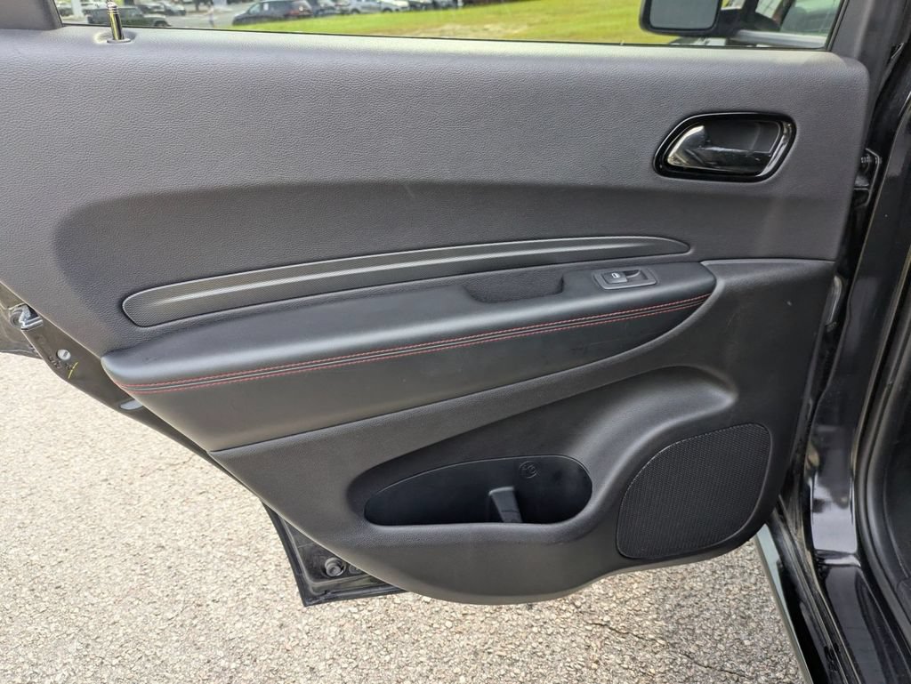 Used 2025 Dodge Durango GT RWD image 26