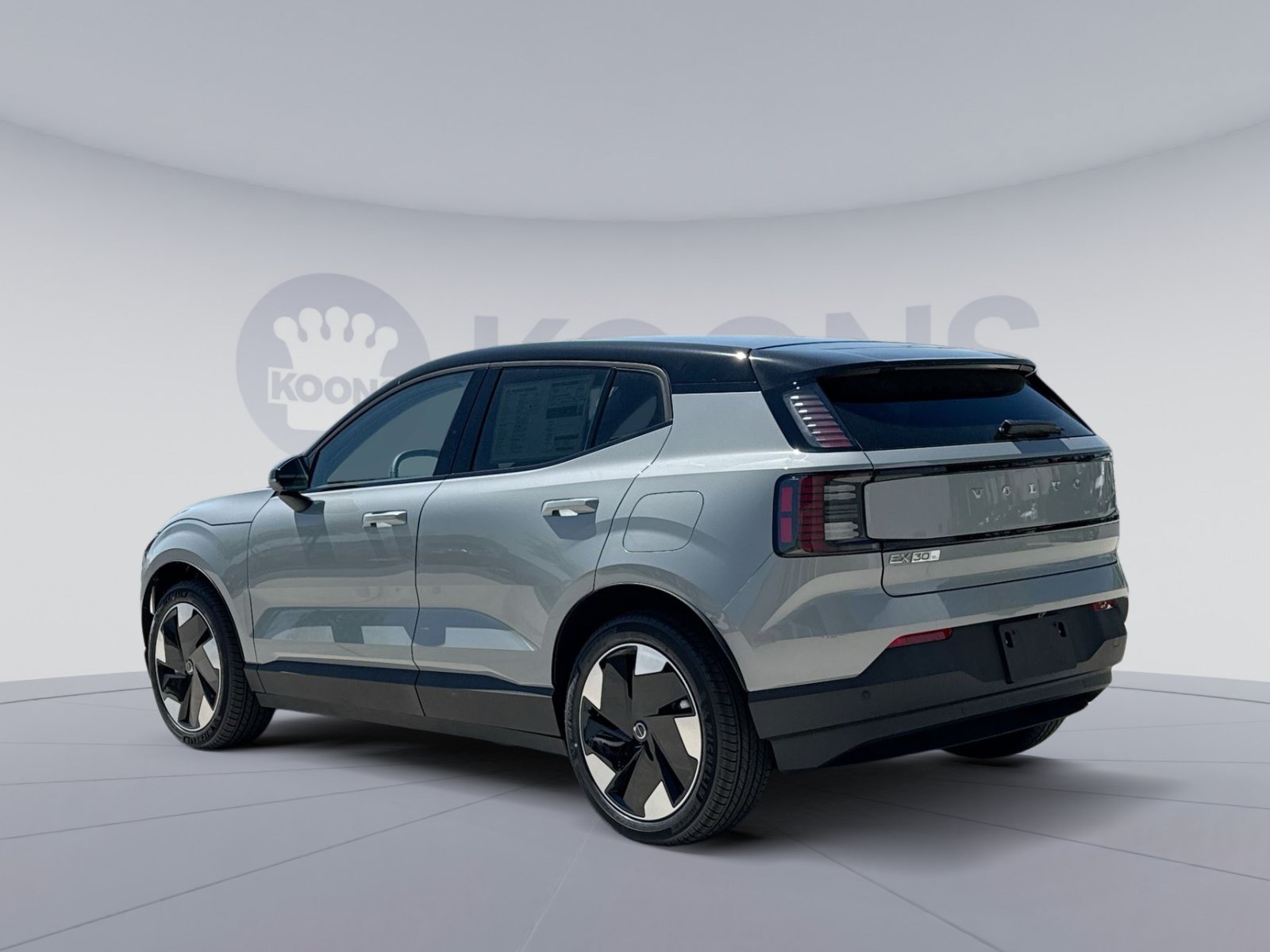 New 2026 Volvo EX30 Plus w/ Protection Package Premier AWD/4WD image 4