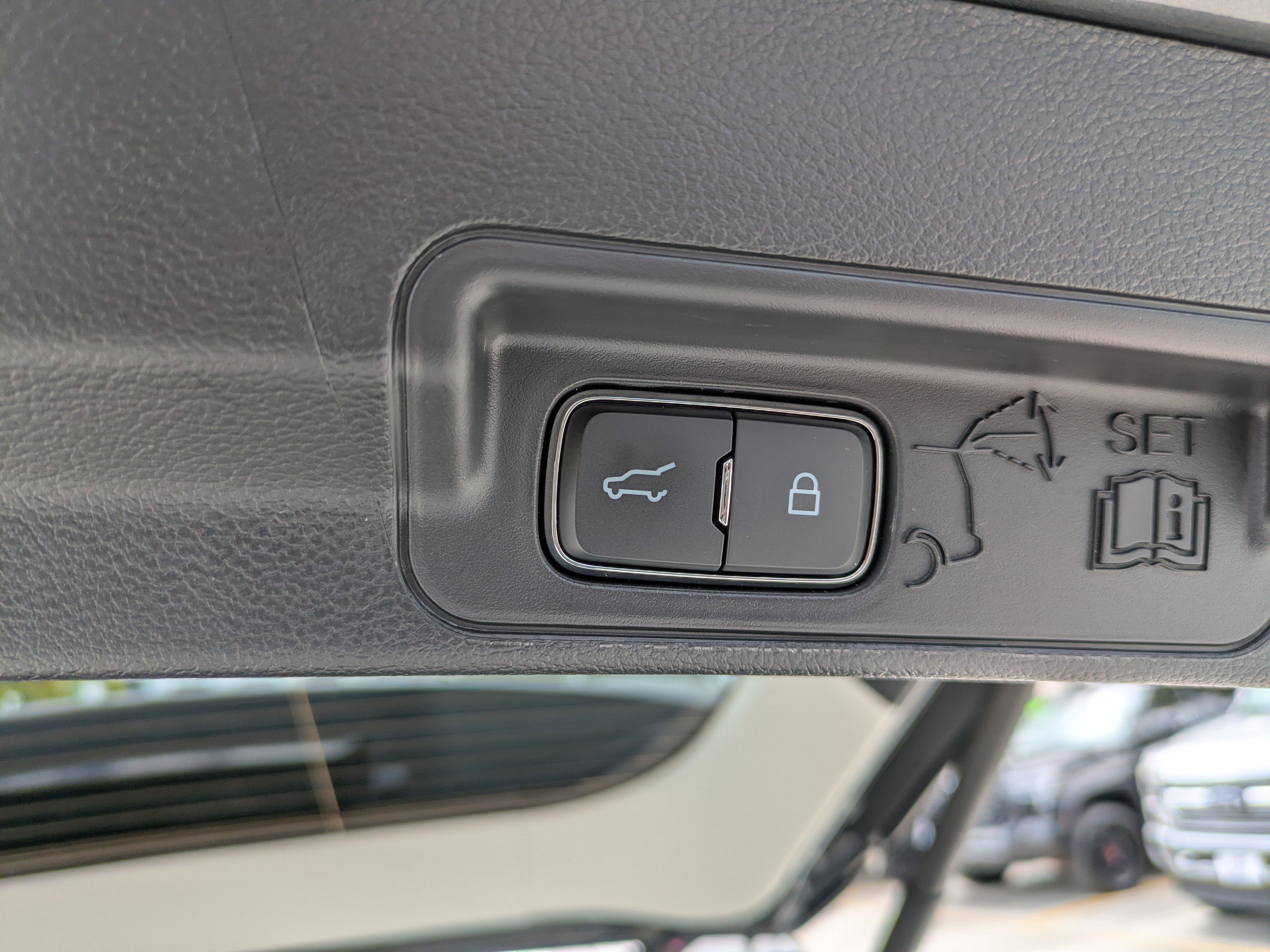 Certified 2025 Ford Explorer Active RWD image 14