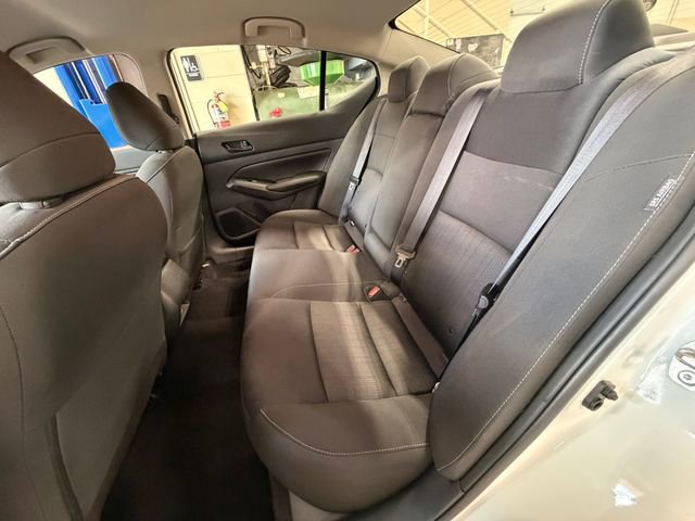 Used 2025 Nissan Altima 2.5 SV FWD image 18