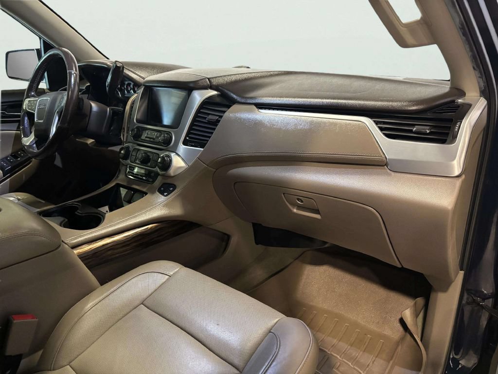 Used 2018 GMC Yukon SLT w/ Premium Edition AWD/4WD image 27