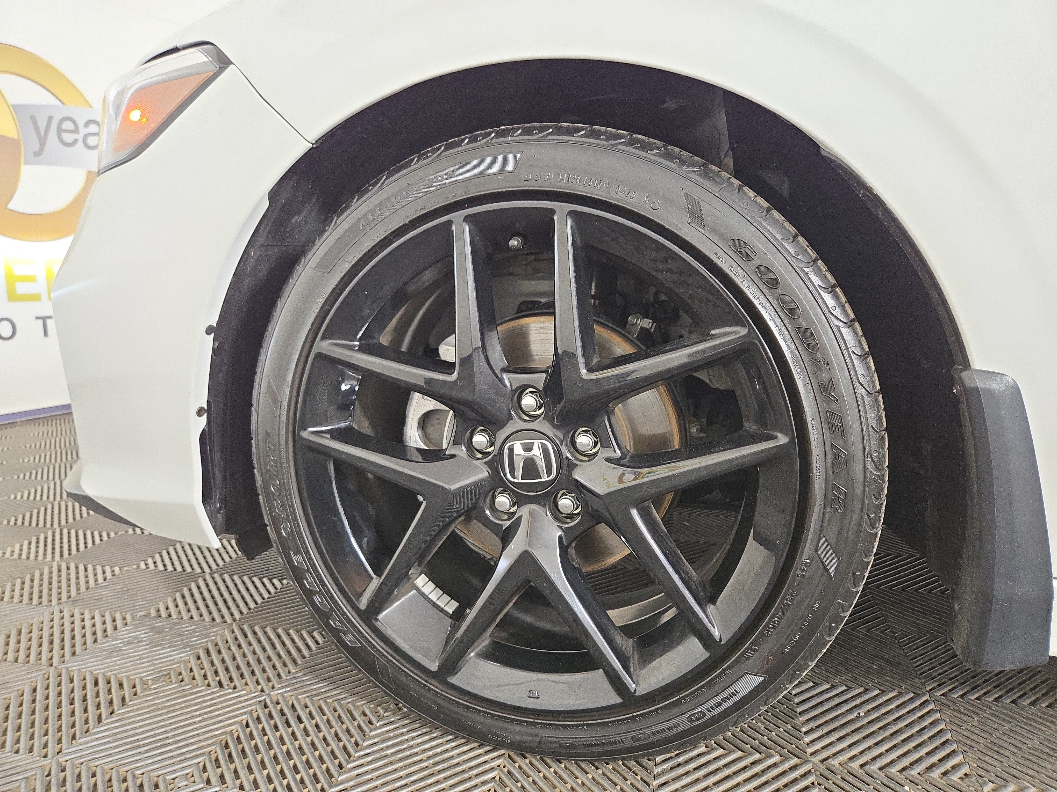 Used 2025 Honda Civic Sport image 31