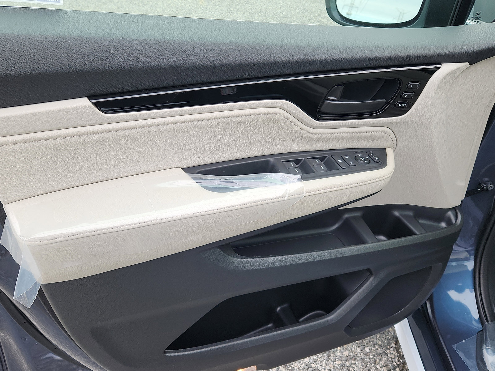 New 2026 Honda Odyssey Touring image 8