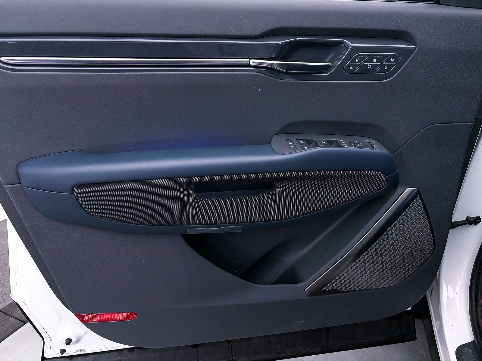 Used 2024 Kia EV9 GT-Line AWD/4WD image 19