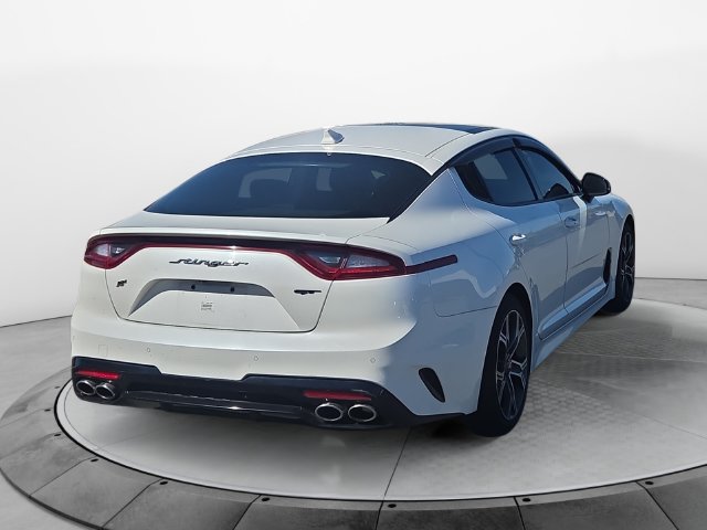 Used 2018 Kia Stinger GT1 AWD/4WD image 5