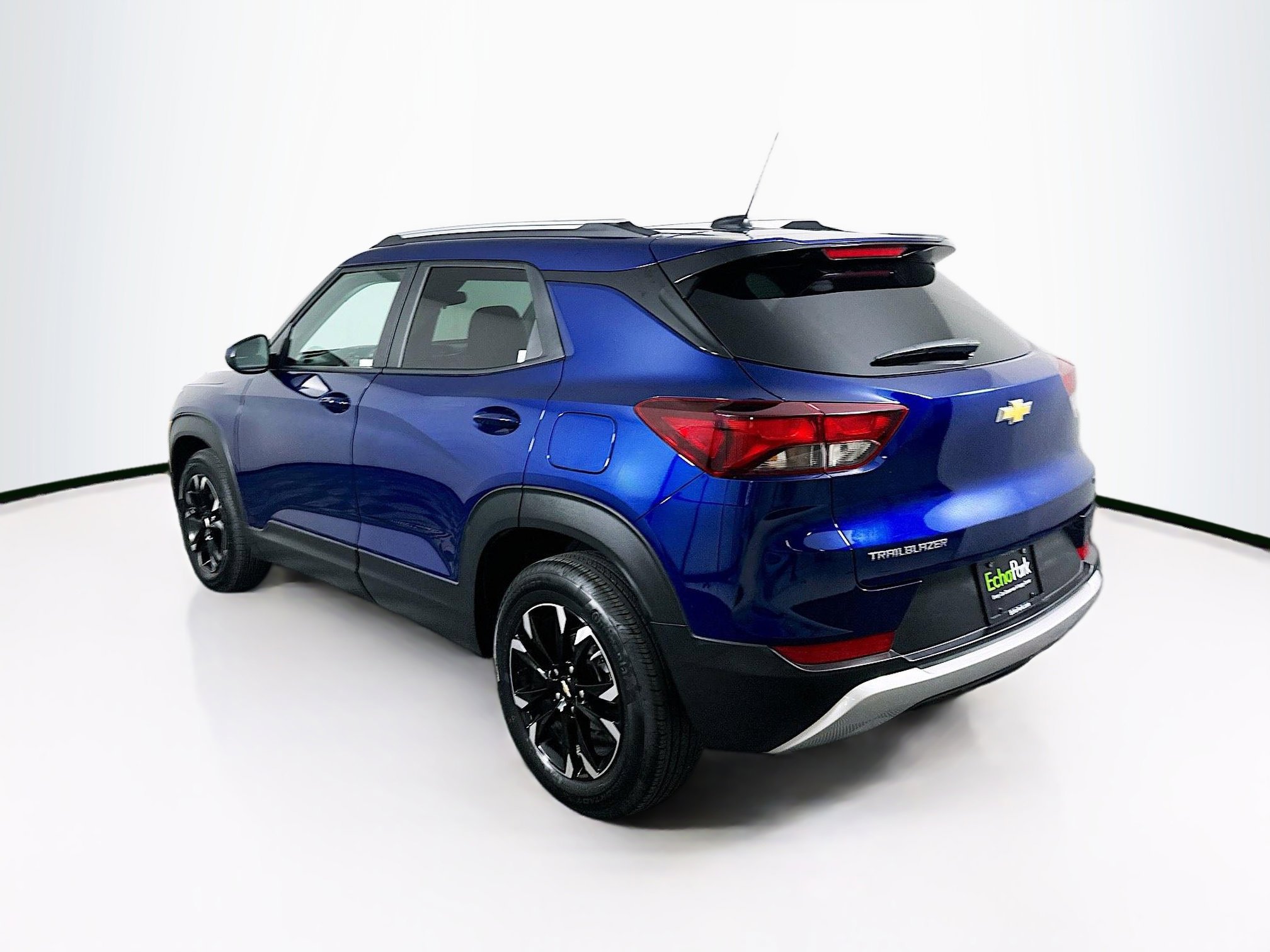 Used 2023 Chevrolet TrailBlazer LT FWD image 5