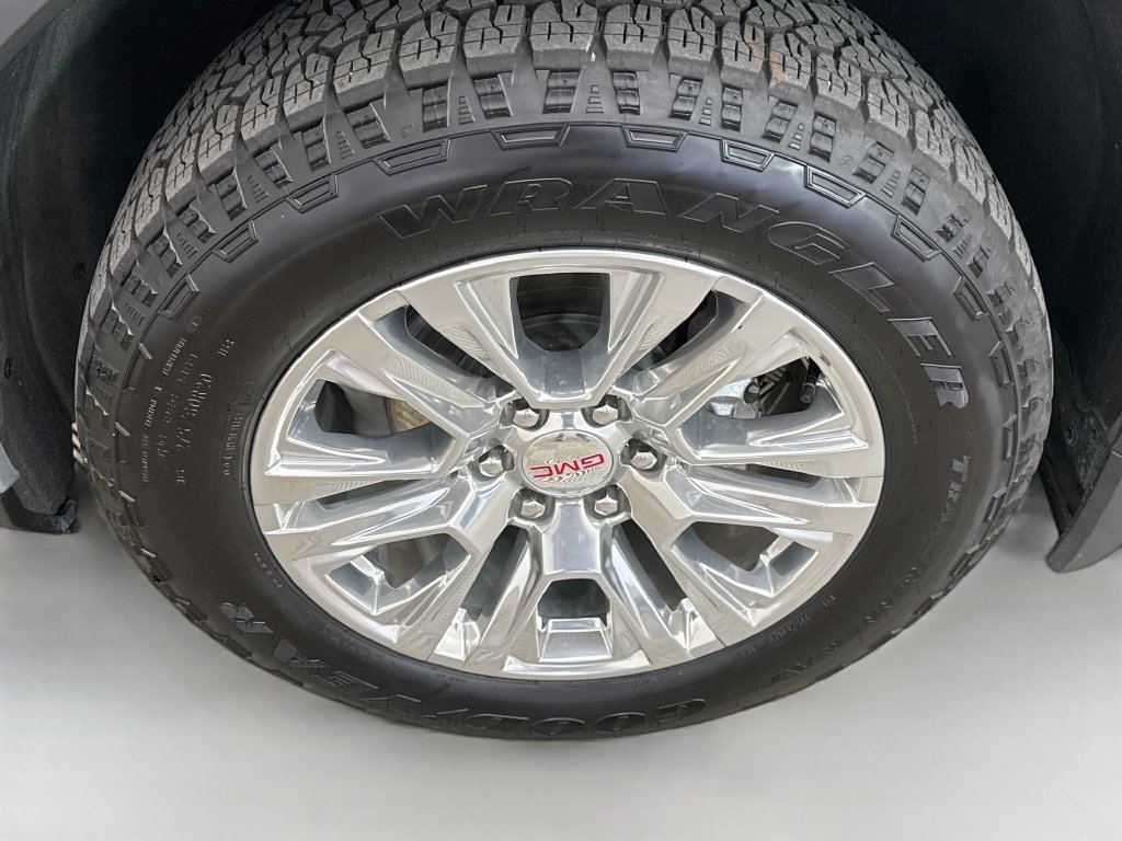 Used 2023 GMC Sierra 1500 Denali AWD/4WD image 32