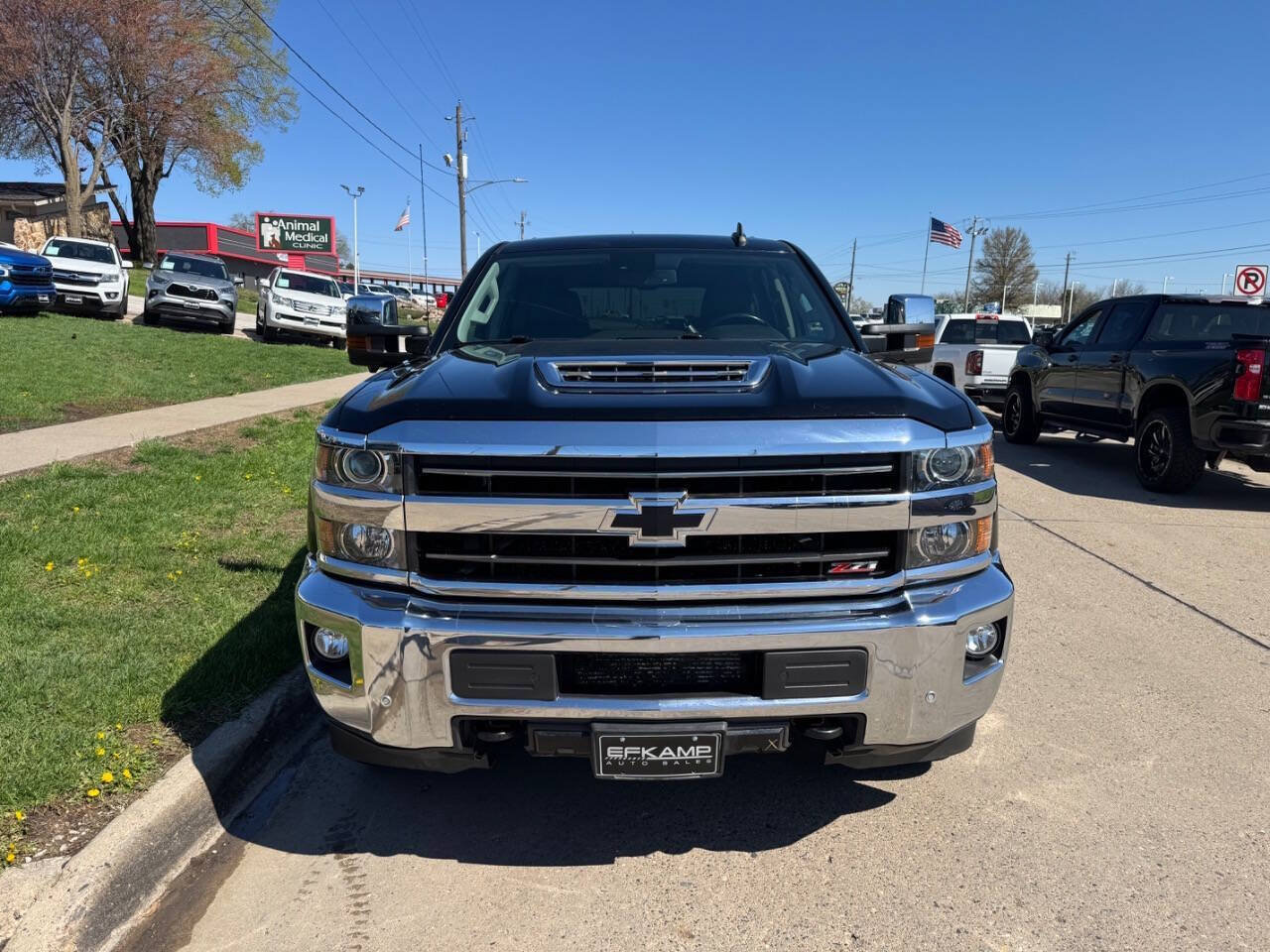 Used 2019 Chevrolet Silverado 2500 LTZ w/ Duramax Plus Package AWD/4WD image 8