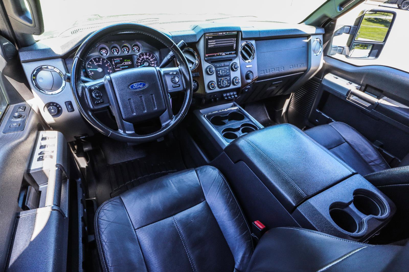 Used 2013 Ford F250 Lariat w/ Lariat Interior Pkg AWD/4WD image 28