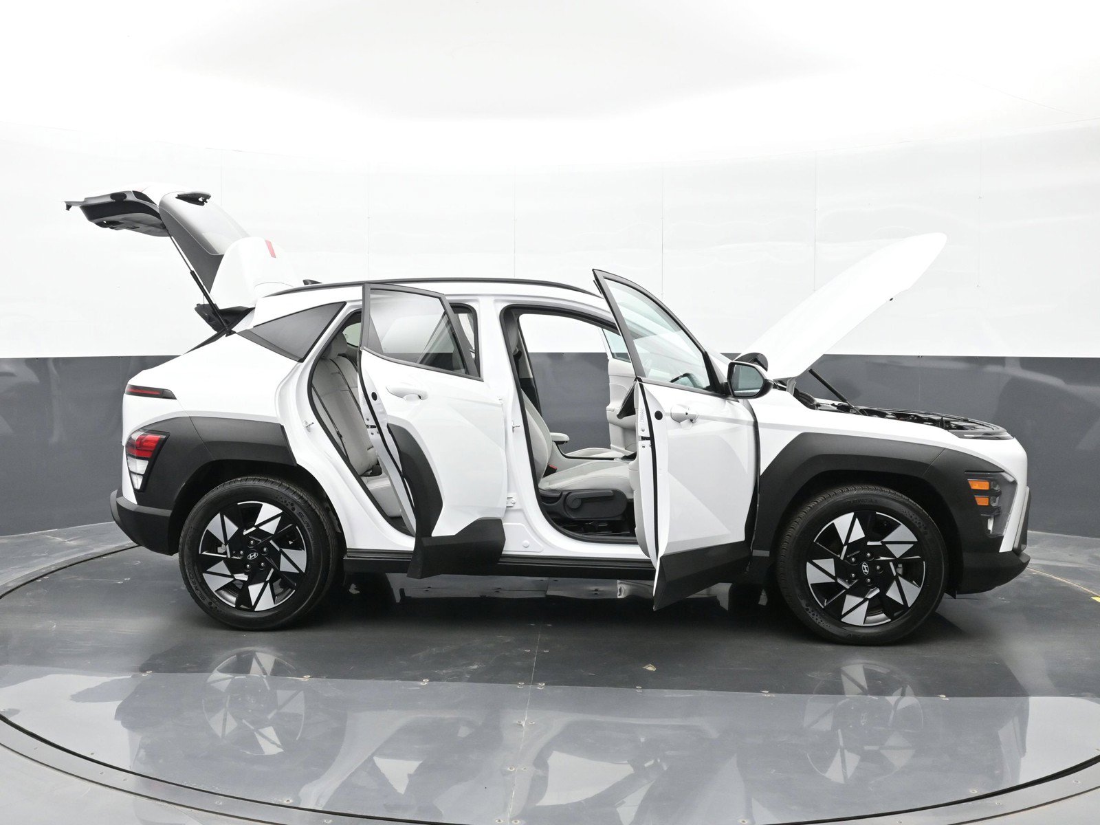 Certified 2024 Hyundai Kona SEL FWD image 47