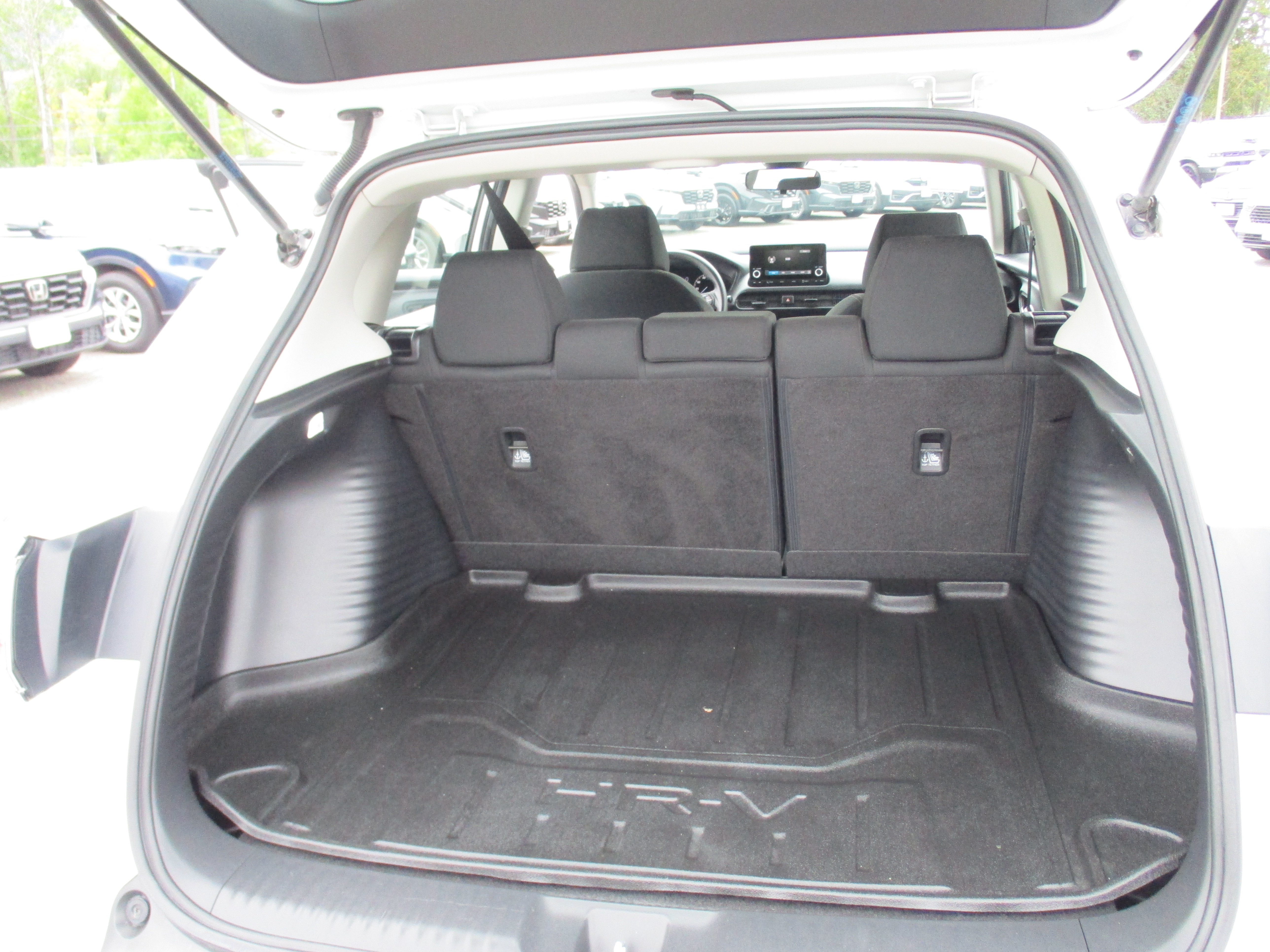 Certified 2024 Honda HR-V LX image 13