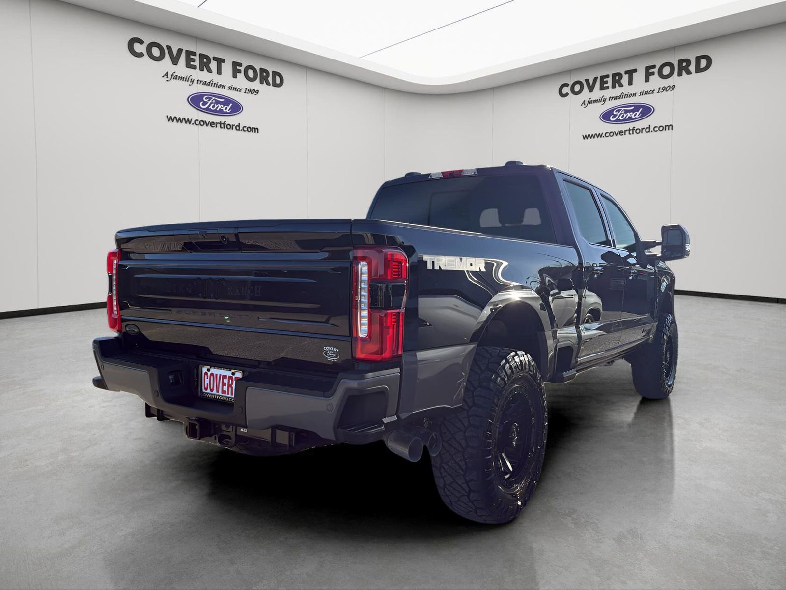 New 2026 Ford F250 King Ranch w/ Tremor Off-Road Package image 5