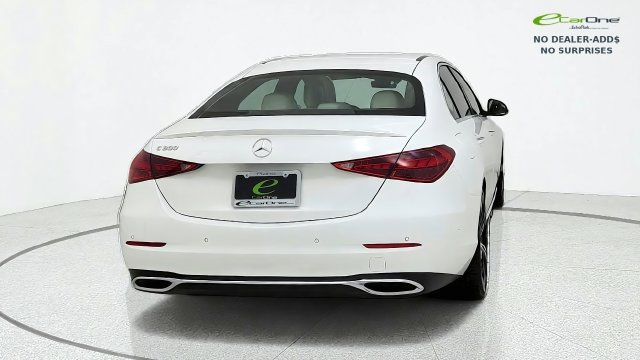 Used 2025 Mercedes-Benz C 300 Sedan image 7