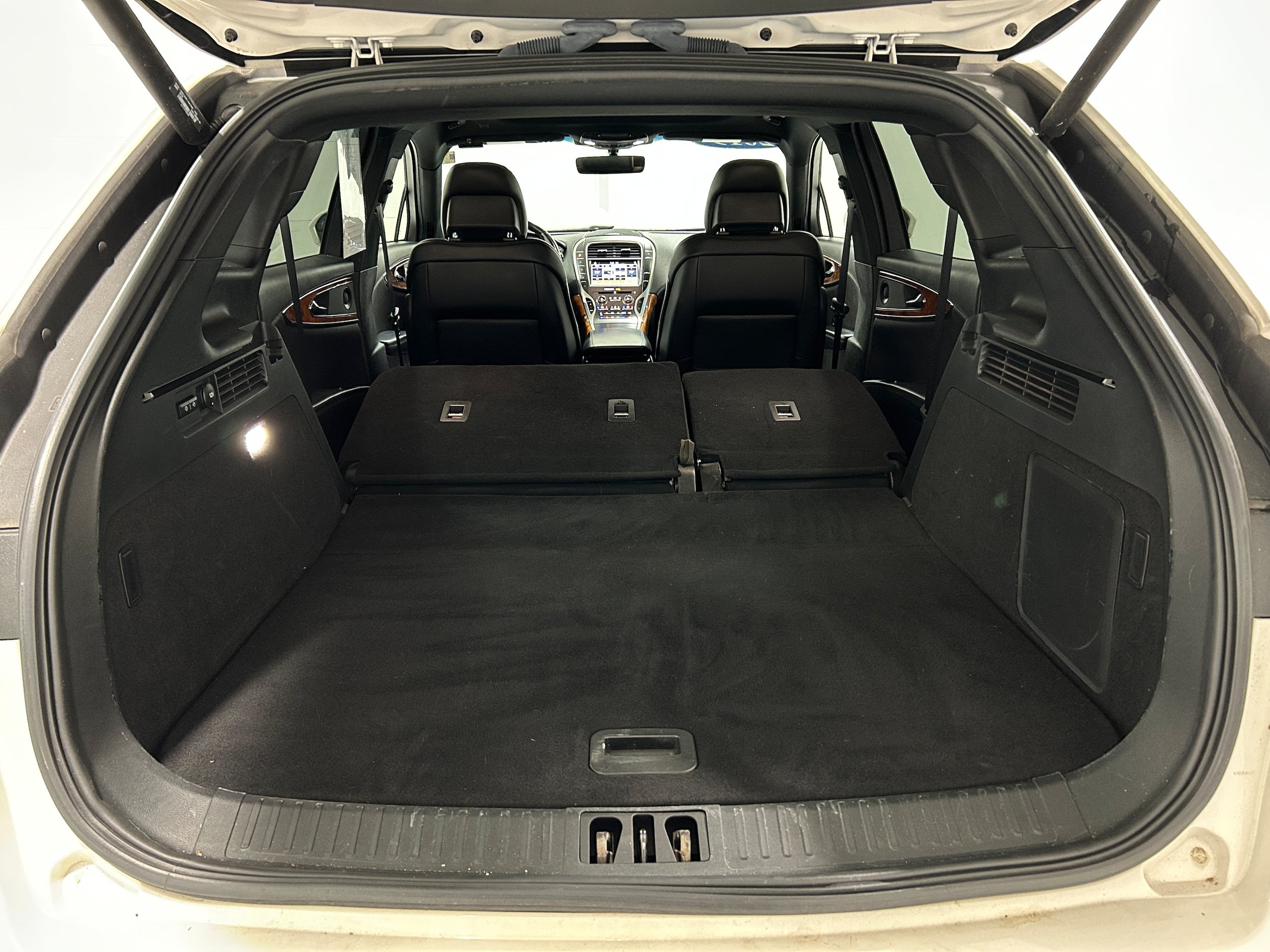 Used 2019 Lincoln Nautilus Reserve AWD/4WD image 36