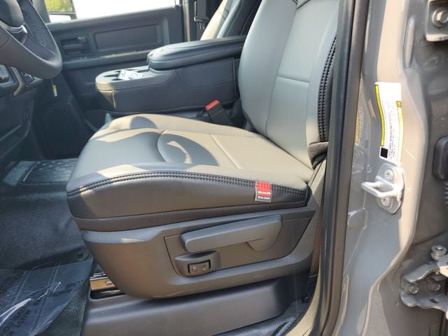 New 2026 RAM 3500 Tradesman AWD/4WD image 19