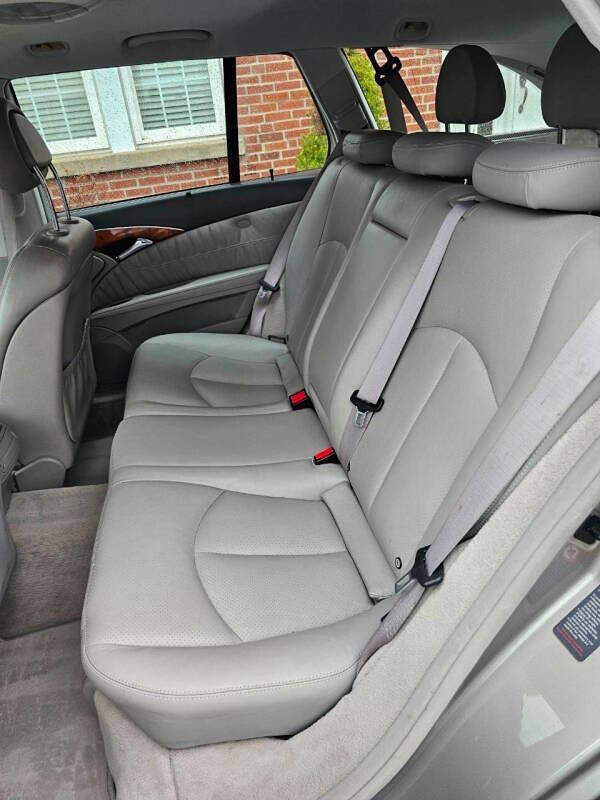 Used 2006 Mercedes-Benz E 350 4MATIC Wagon image 28