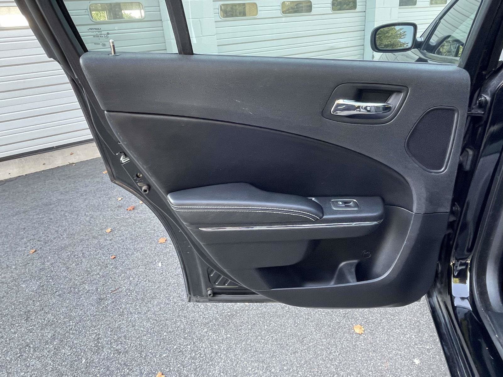 Used 2012 Dodge Charger SXT Plus RWD image 12