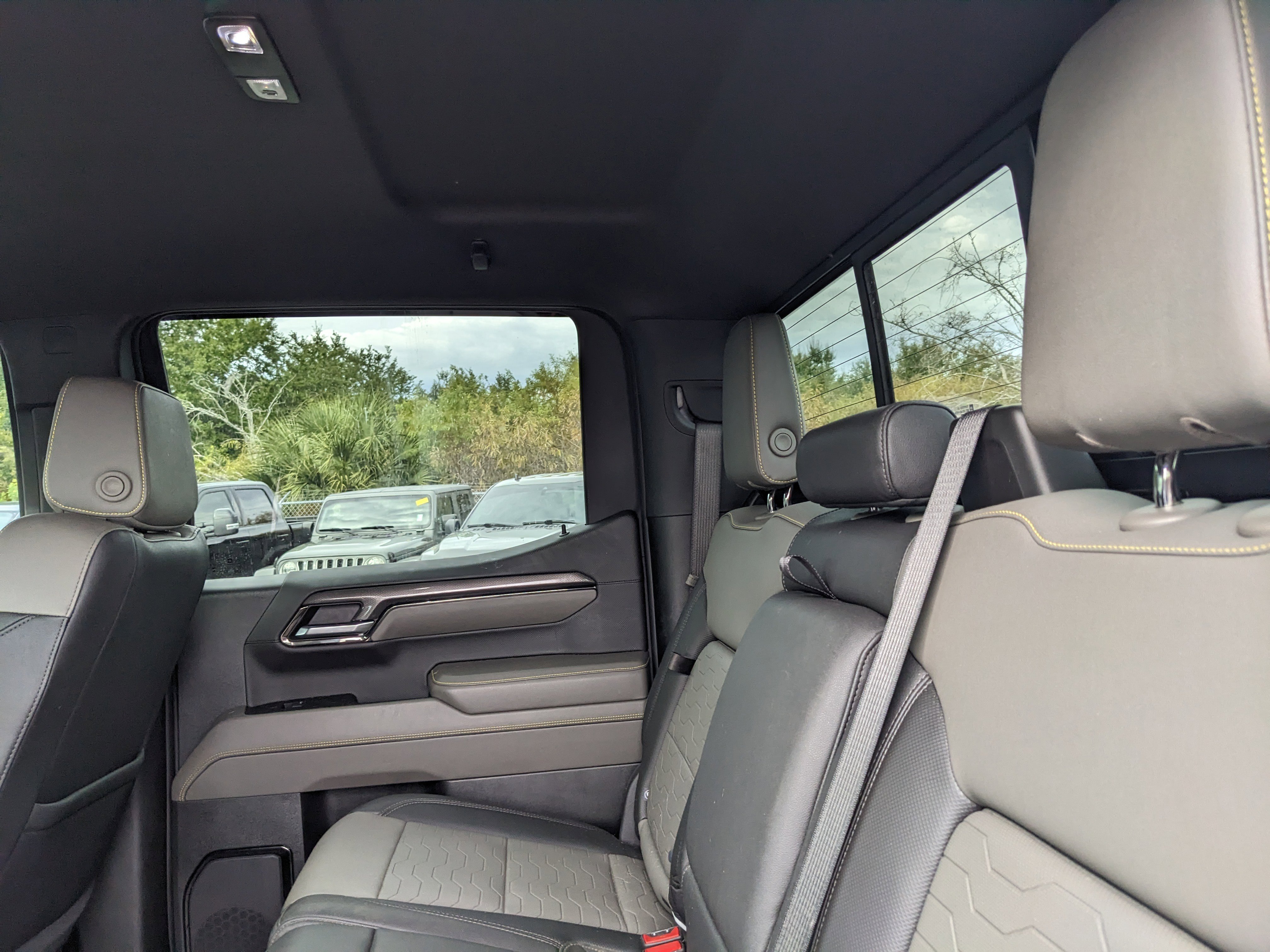 Used 2024 Chevrolet Silverado 1500 ZR2 w/ Dark Appearance Package image 16