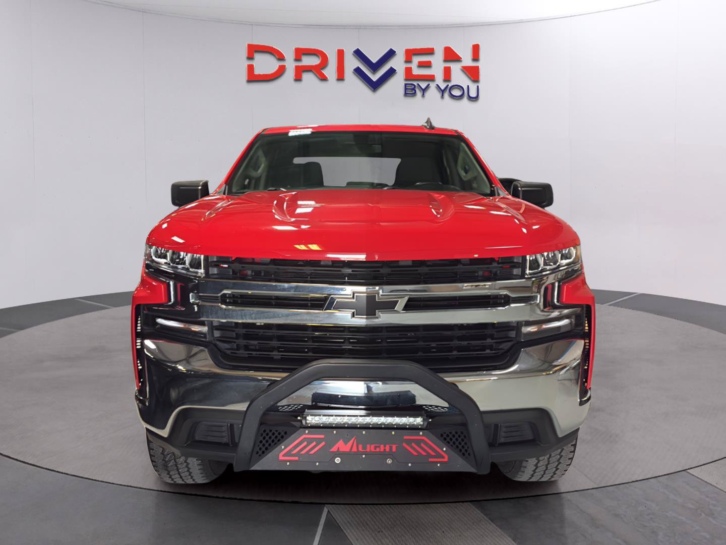 Used 2022 Chevrolet Silverado 1500 LT AWD/4WD image 2