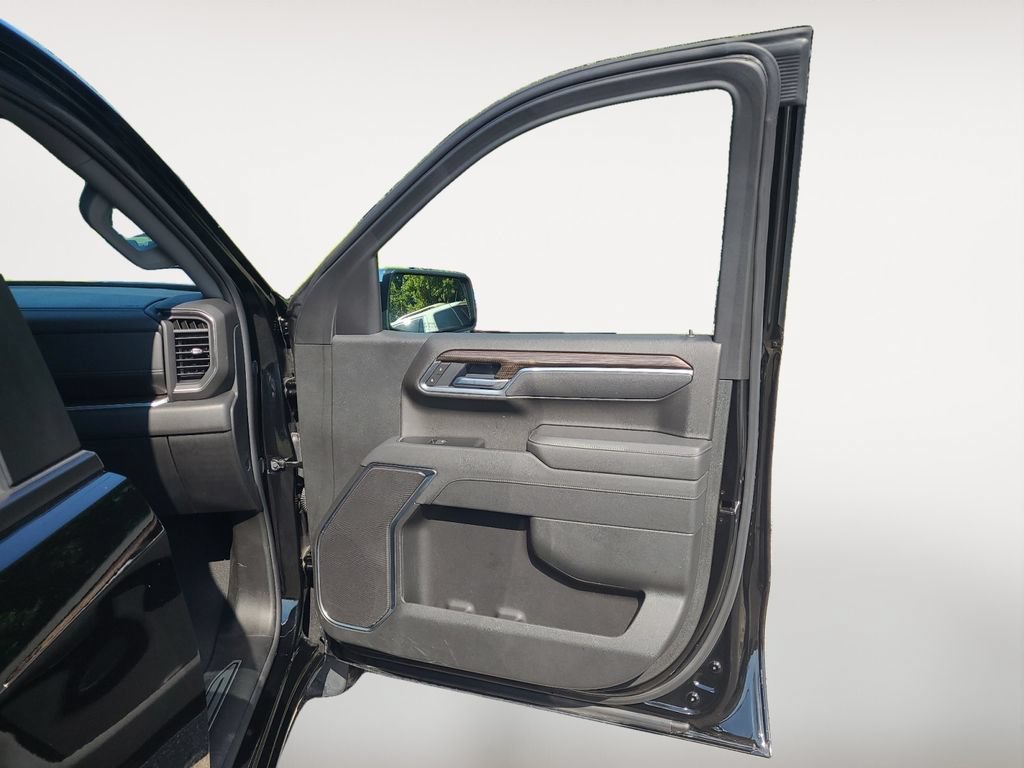 Used 2026 Chevrolet Silverado 1500 LT AWD/4WD image 23