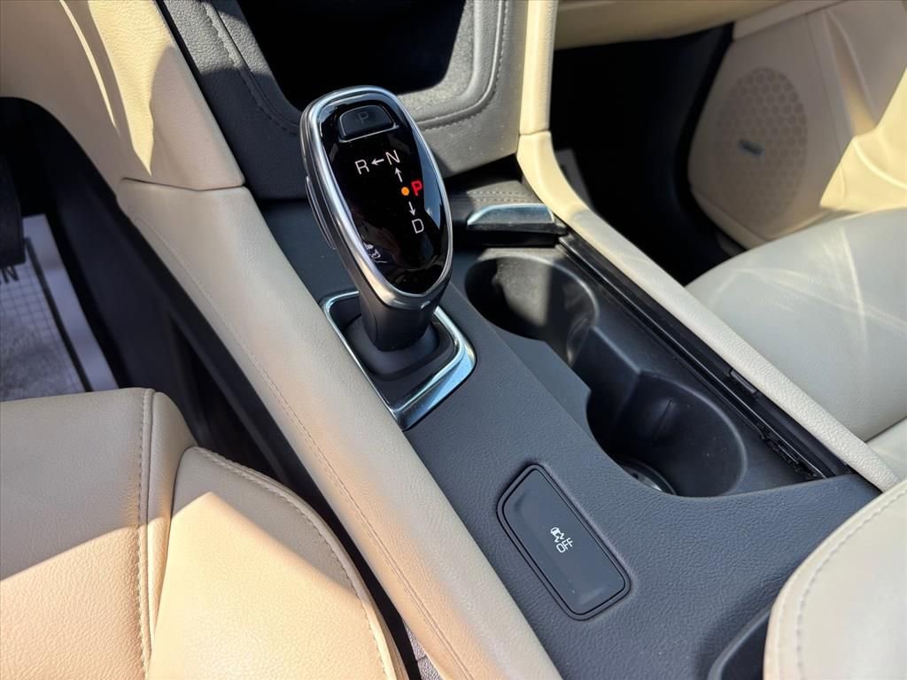 Used 2019 Cadillac XT5 FWD image 19