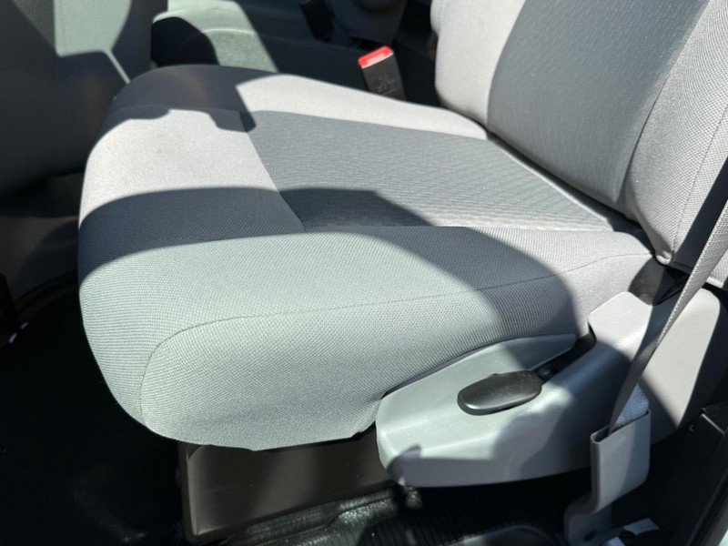 New 2027 Ford E-350 and Econoline 350 Super Duty w/ Interior Upgrade Package image 24