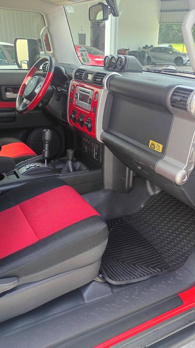 Used 2012 Toyota FJ Cruiser 4WD w/ Trail Teams Special Edition image 20