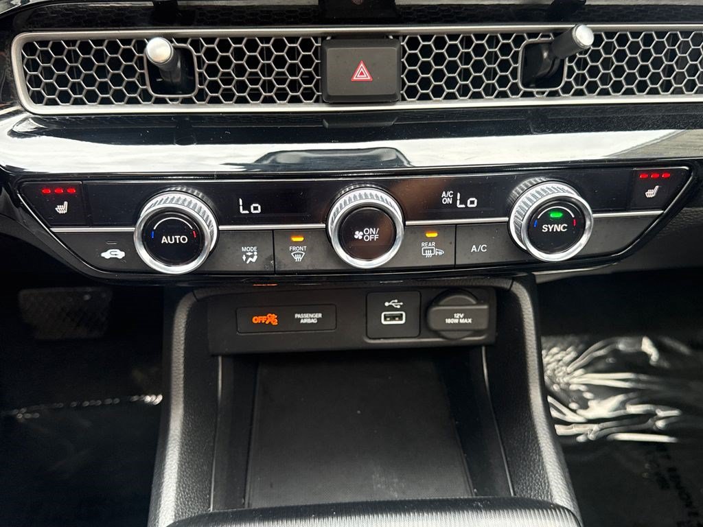 Certified 2024 Honda Civic EX-L image 30