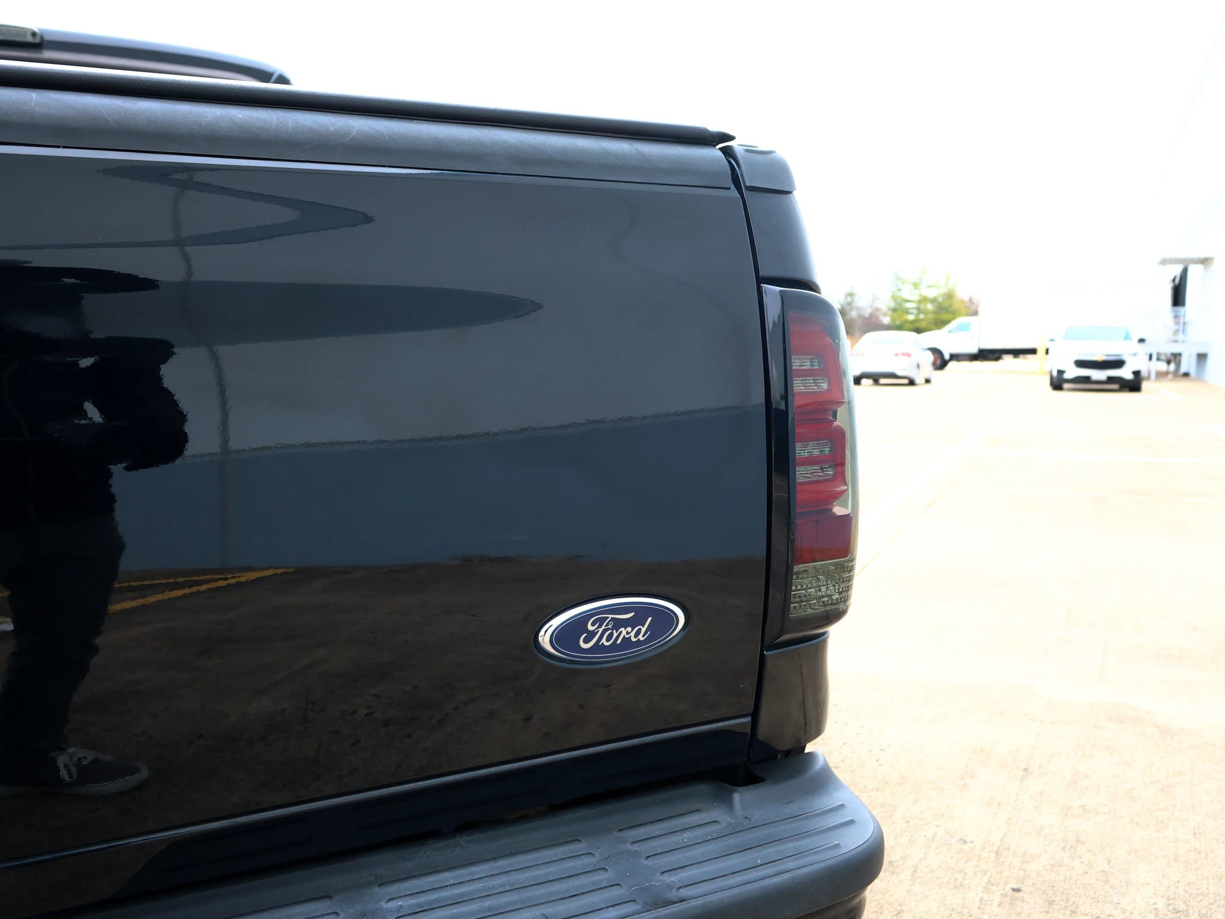 Used 2003 Ford F350 XLT image 18