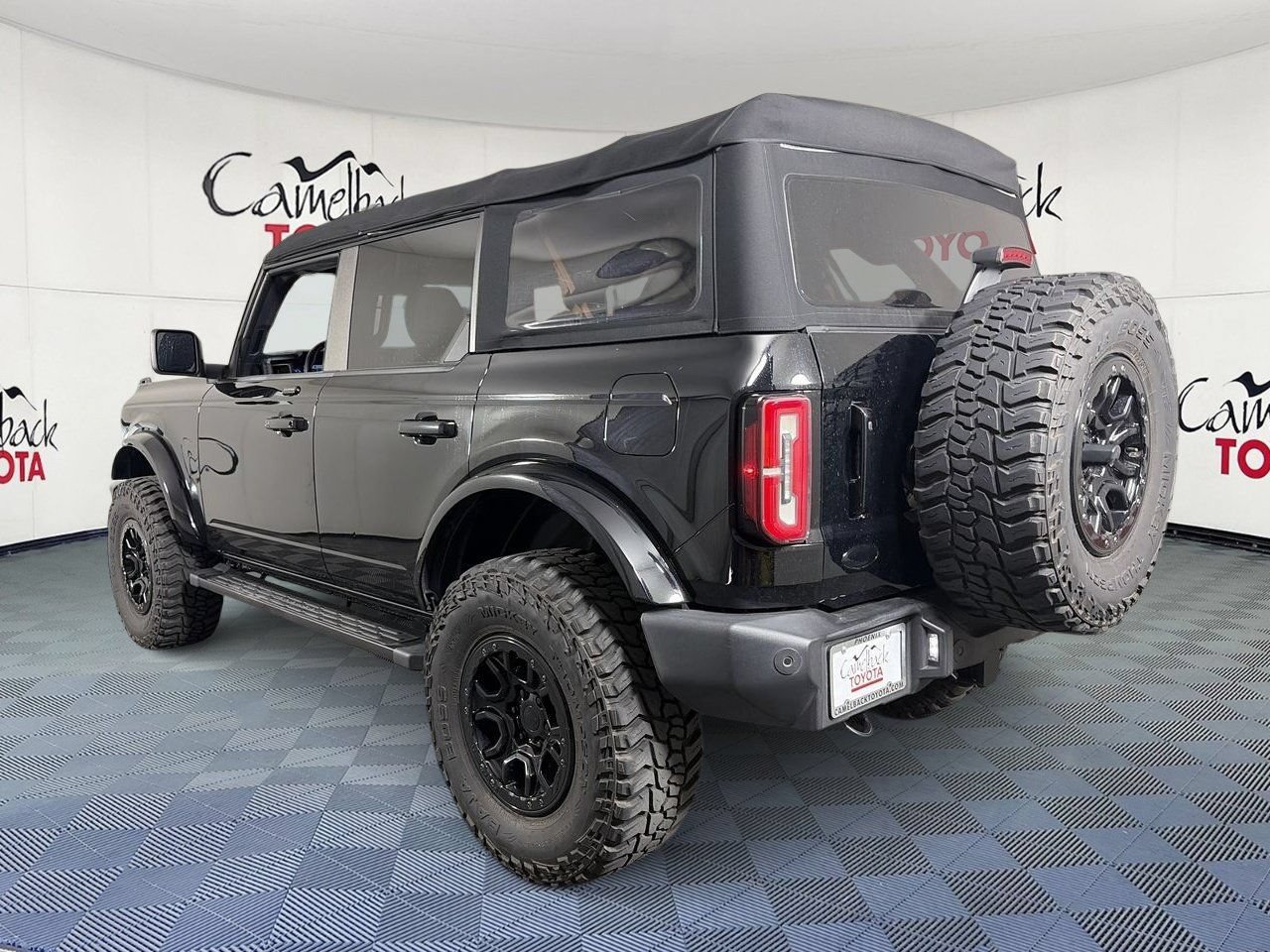 Used 2022 Ford Bronco Outer Banks AWD/4WD image 6