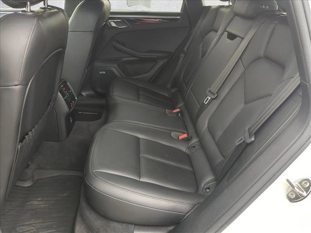 Used 2020 Porsche Macan S image 20