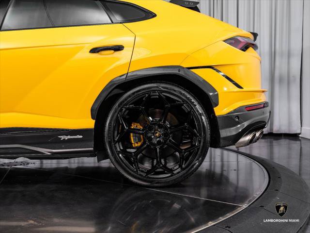 Used 2024 Lamborghini Urus Performante AWD/4WD image 13