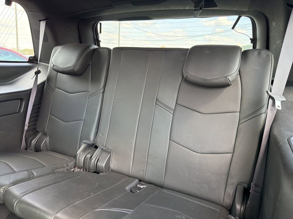 Used 2016 Cadillac Escalade Platinum image 17